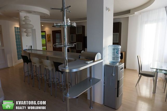 Rent out 3-room apartment. Киев,  Котельникова — photo 4