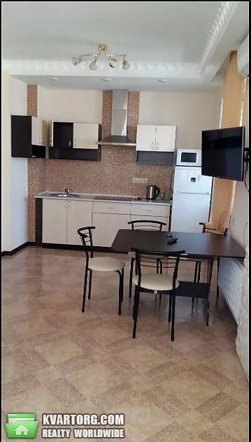 Rent out 2-room apartment. Киев, ул. Гмыри — photo 4