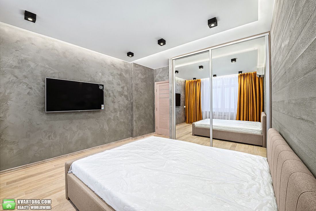 Rent out 2-room apartment. Киев, Сикорського — photo 2