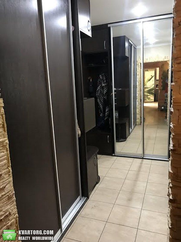 Sell 4-room apartment. Киев,  Ирпенская — photo 10