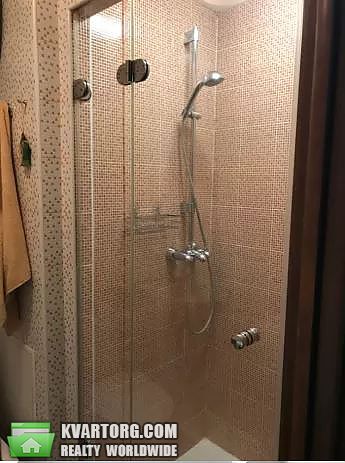 Rent out 2-room apartment. Киев,  Волгоградская — photo 8
