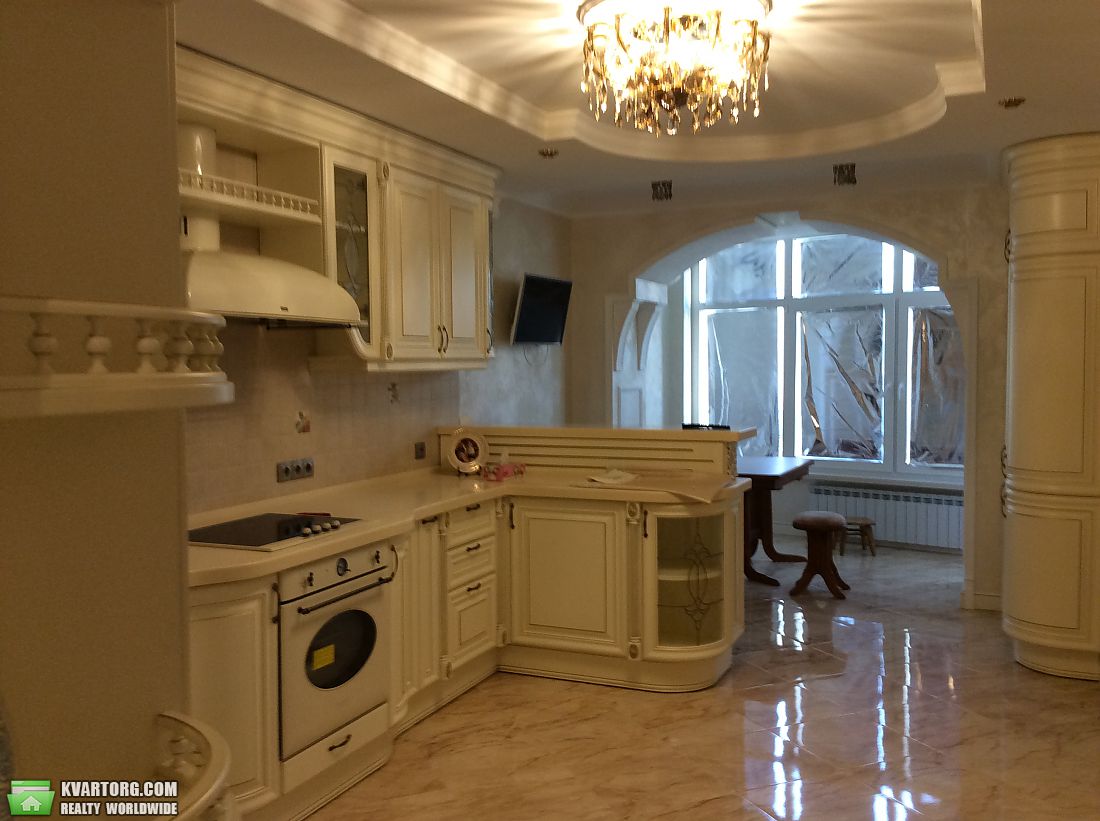 Rent out 3-room apartment. Киев, Ирпенская — photo 2