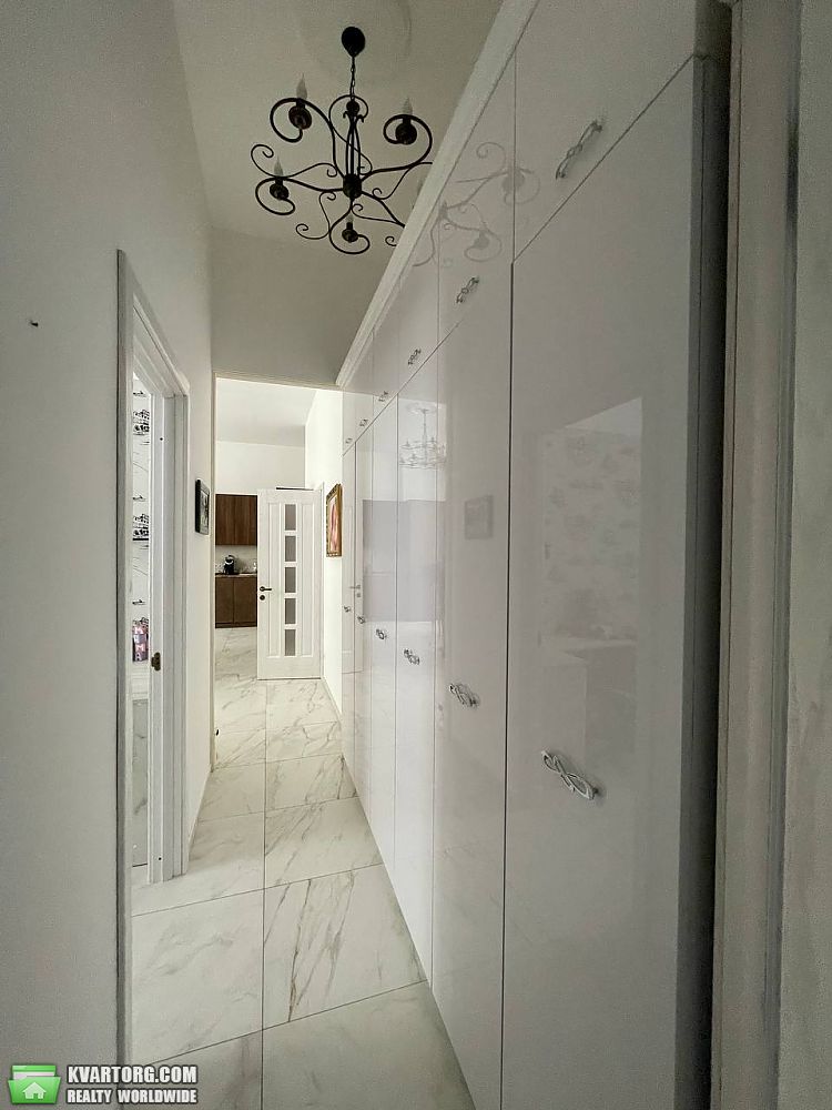 Rent out 3-room apartment. Днепропетровск, Соборная площадь — photo 8