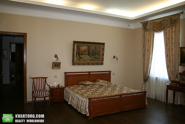 Sell 4-room apartment. Киев,  Богомольца — photo 9