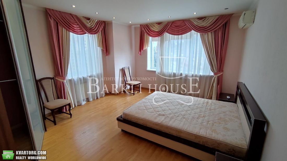 Rent out 2-room apartment. Киев,  Черновола — photo 5