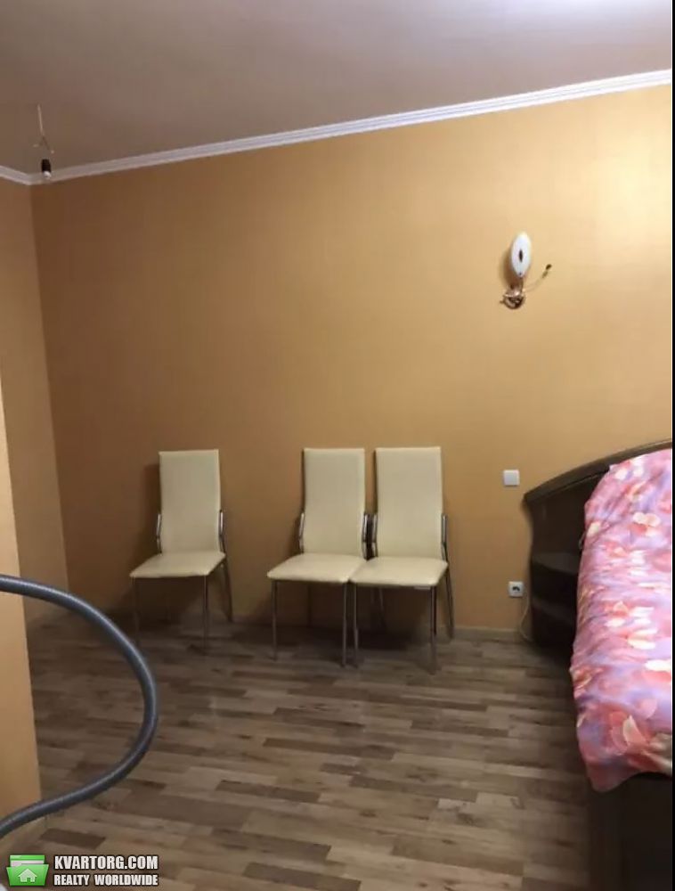 Rent out 2-room apartment. Киев,  Выборгская — photo 2