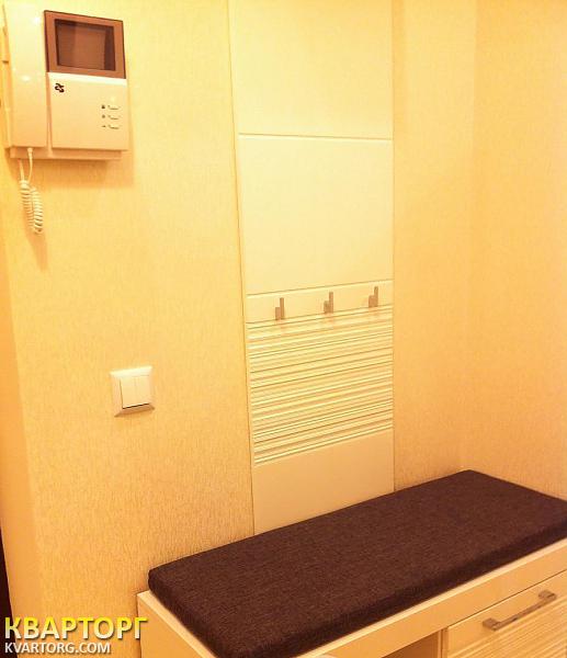 Rent out 1-room apartment. Киев, Бажана — photo 10
