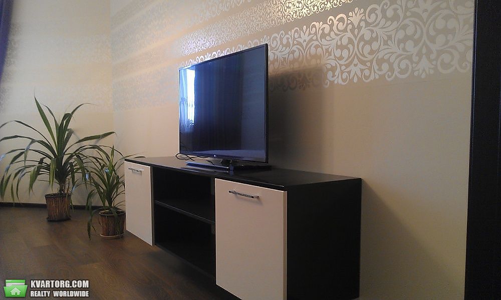 Rent out 1-room apartment. Киев,  Краснопольская — photo 5
