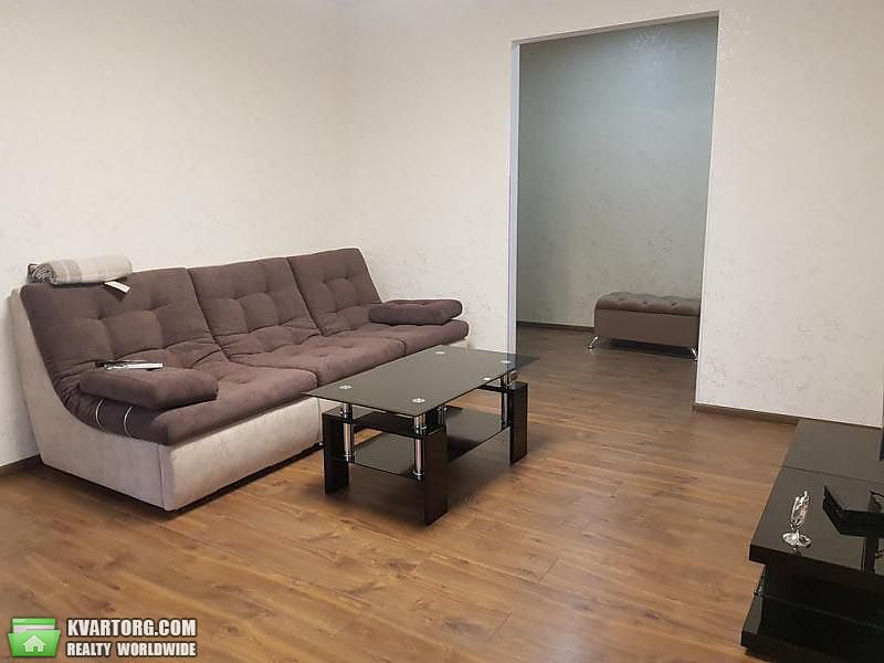 Rent out 1-room apartment. Киев, Половецкая — photo 1