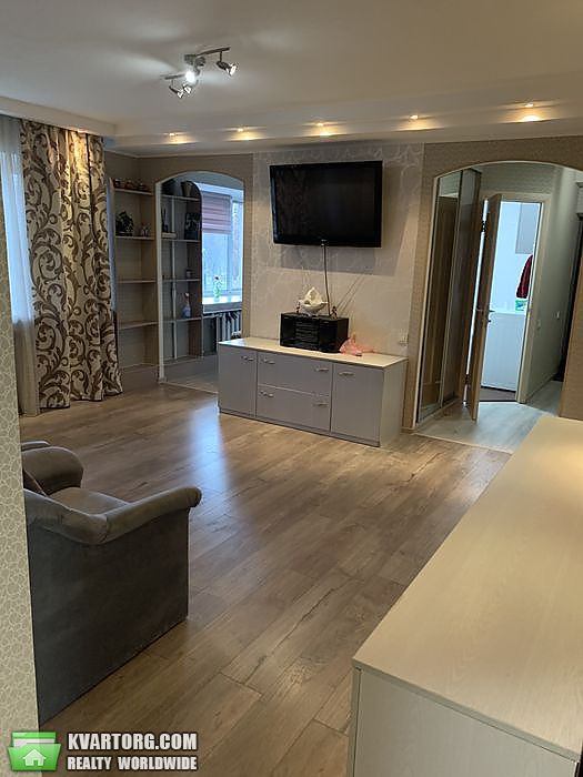 Sell 3-room apartment. Киев, Кирилловская — photo 1