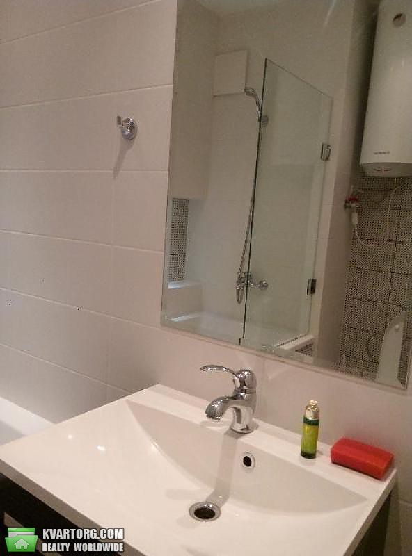 Rent out 2-room apartment. Киев,  Петрицкого — photo 8