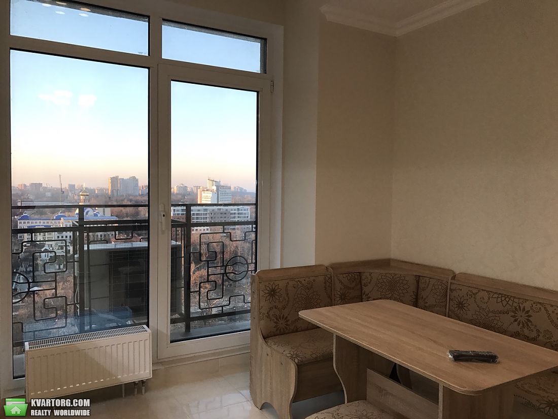 Rent out 2-room apartment. Одесса, Французский бульвар — photo 8