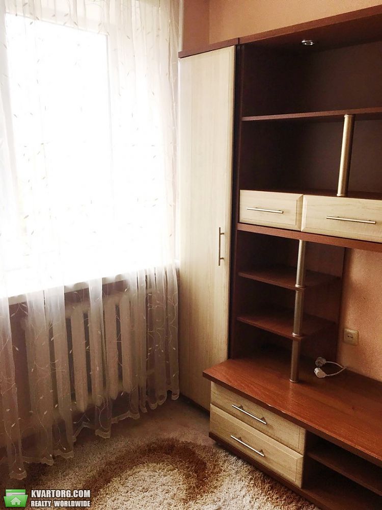Rent out 2-room apartment. Одесса, Героев Сталинграда — photo 4