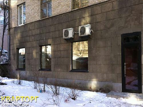 Rent out shop. Киев, ул.Богдана Хмельницкого, — photo 1