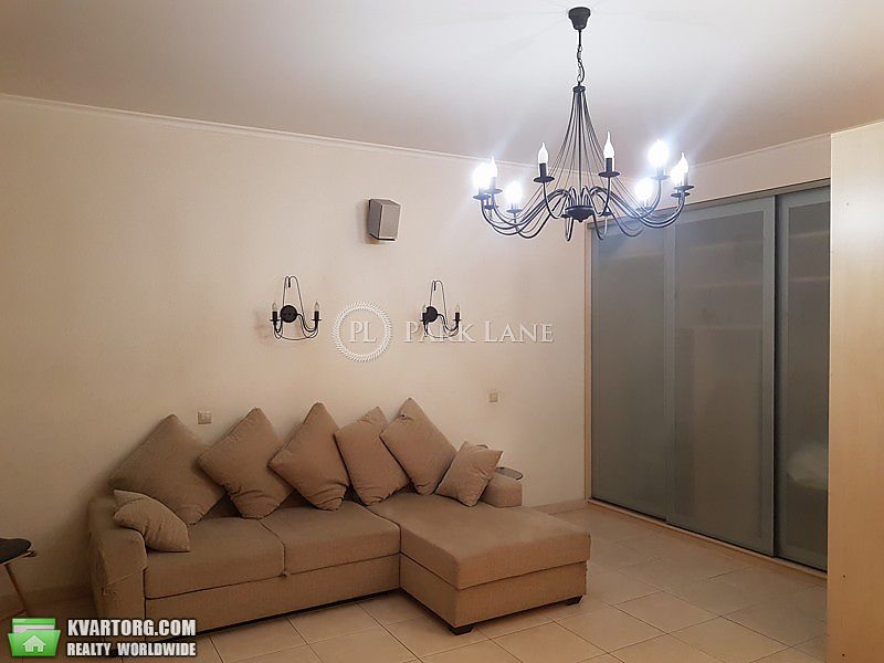 Rent out 2-room apartment. Киев, Лаврская — photo 1