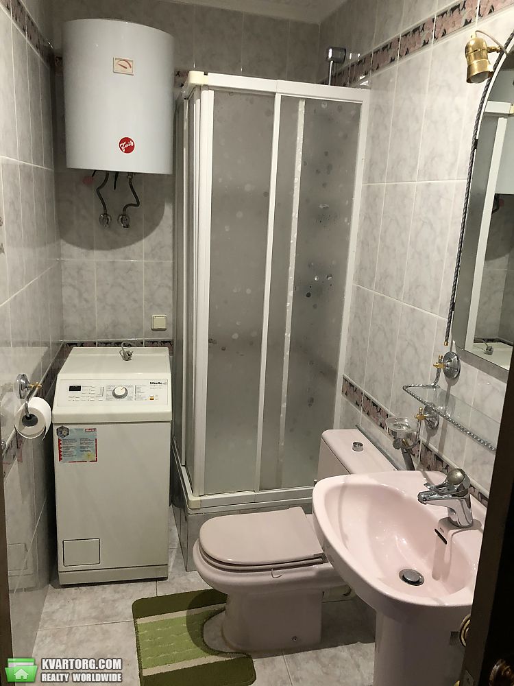 Rent out 3-room apartment. Киев,  Гоголевская — photo 8