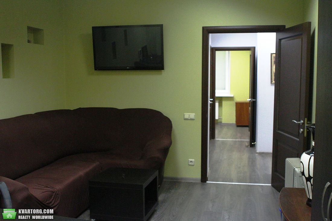 Rent out 3-room apartment. Киев, Щекавицкая — photo 4