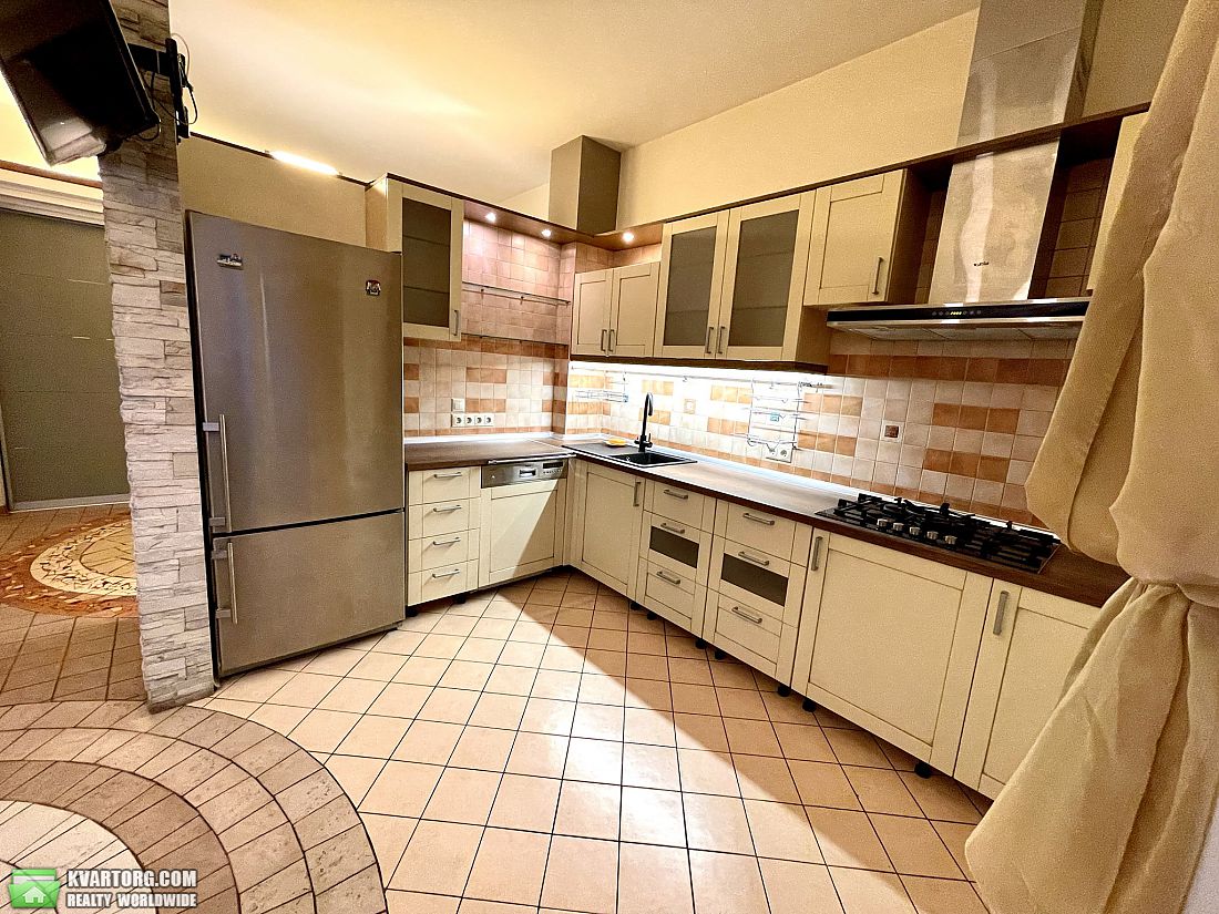 Rent out 3-room apartment. Киев,  Волошская — photo 7