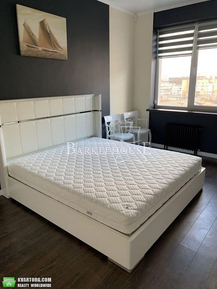 Rent out 2-room apartment. Киев,  Кирило-Мефодиевская — photo 1