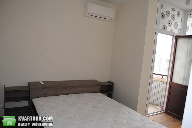 Rent out 3-room apartment. Киев, Анри Барбюса — photo 5