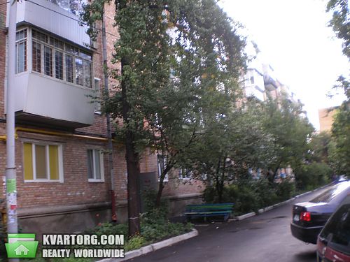 Sell 3-room apartment. Киев, дегтяревская — photo 1