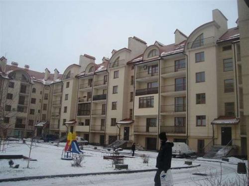 продам 4-комнатную квартиру. Львов,  Тычины - фото 1