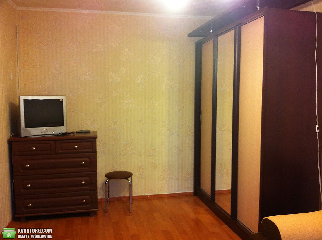 Rent out 1-room apartment. Киев,  Демиевская — photo 3