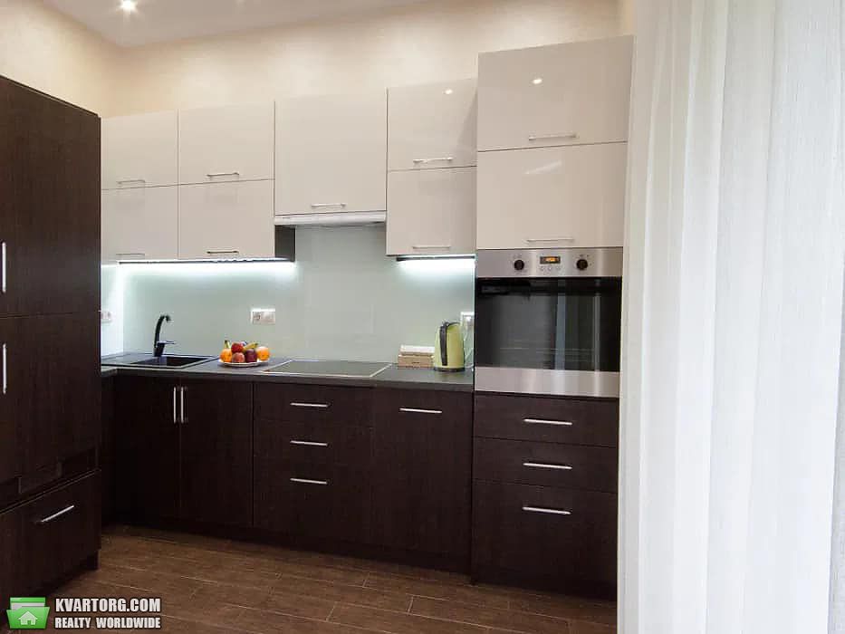 Rent out 2-room apartment. Киев, Евгения Коновальца — photo 4
