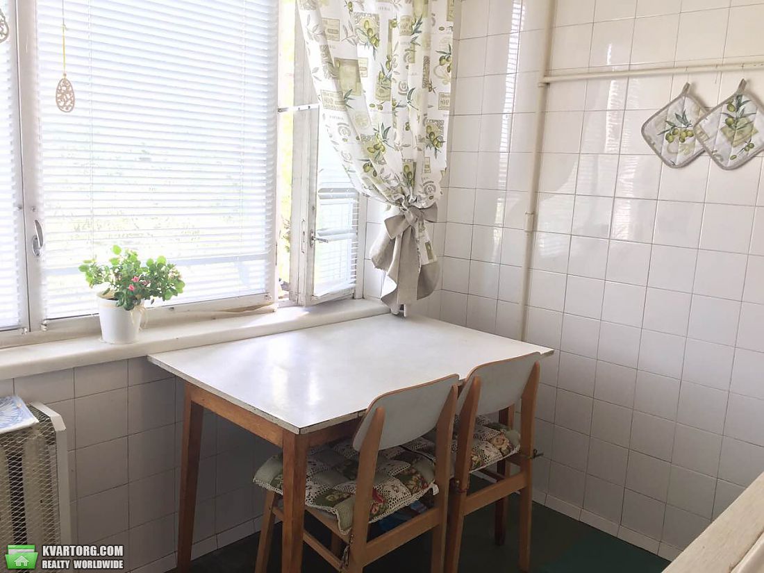 Sell 3-room apartment. Киев,  Тычины пр — photo 3