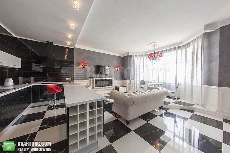 Rent out 2-room apartment. Киев,  Щорса — photo 1