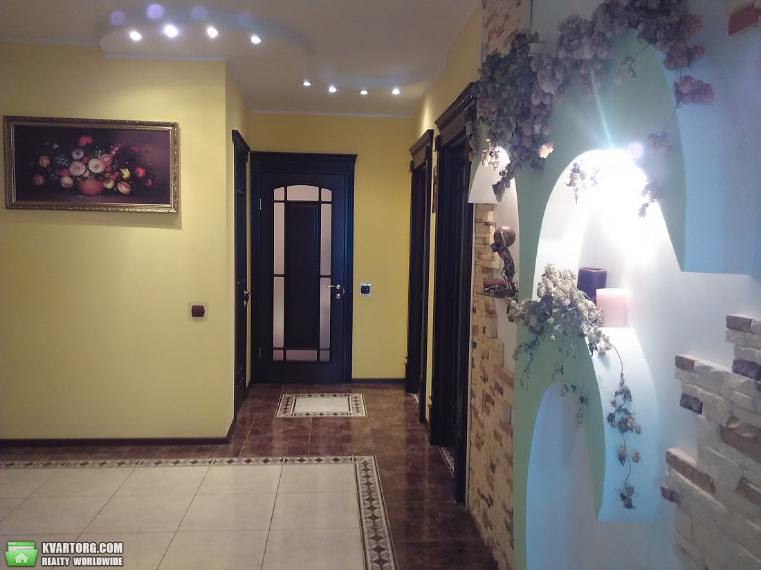 Sell 3-room apartment. Киев,  Победы пр — photo 1