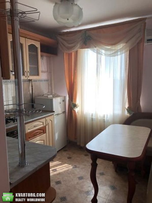 Sell 2-room apartment. Киев,  Набережно-Корчеватская — photo 3