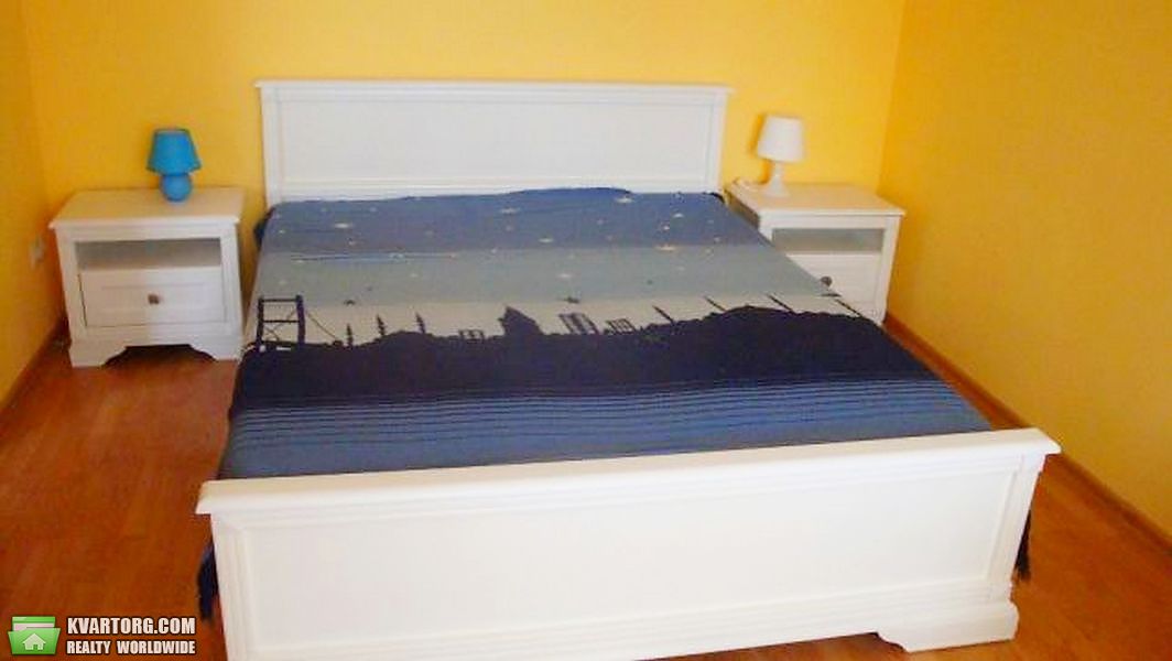 Rent out 3-room apartment. Киев,  Народная — photo 3