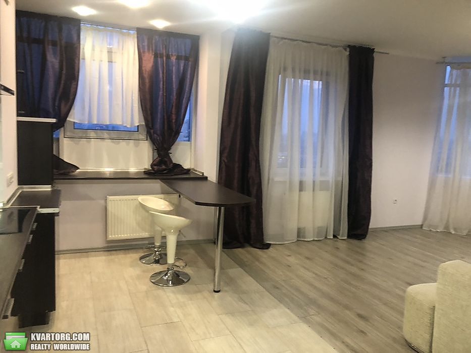 Sell 2-room apartment. Киев,  Дегтяревская — photo 3