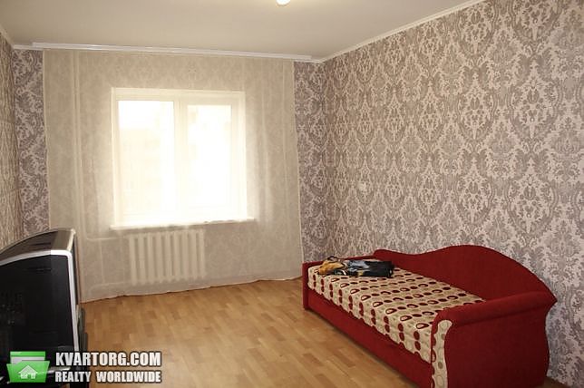 Rent out 1-room apartment. Киев, Олевская — photo 1