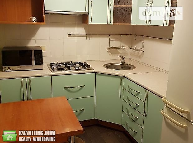 Rent out 2-room apartment. Киев,  Спасская — photo 4