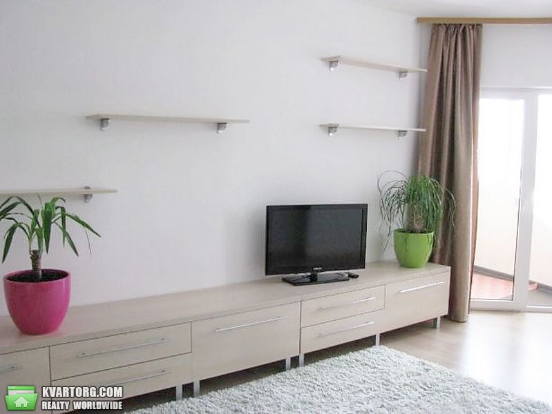 Rent out 1-room apartment. Киев,  Гетьмана — photo 5