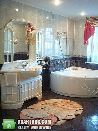 Rent out 5-room apartment. Киев,  Нижний Вал — photo 7