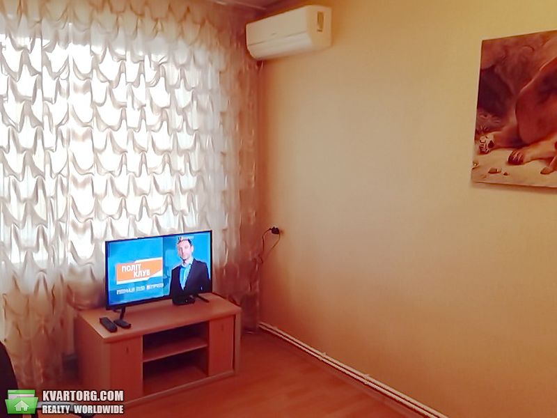 Rent out 2-room apartment. Днепропетровск,  Рабочая — photo 2