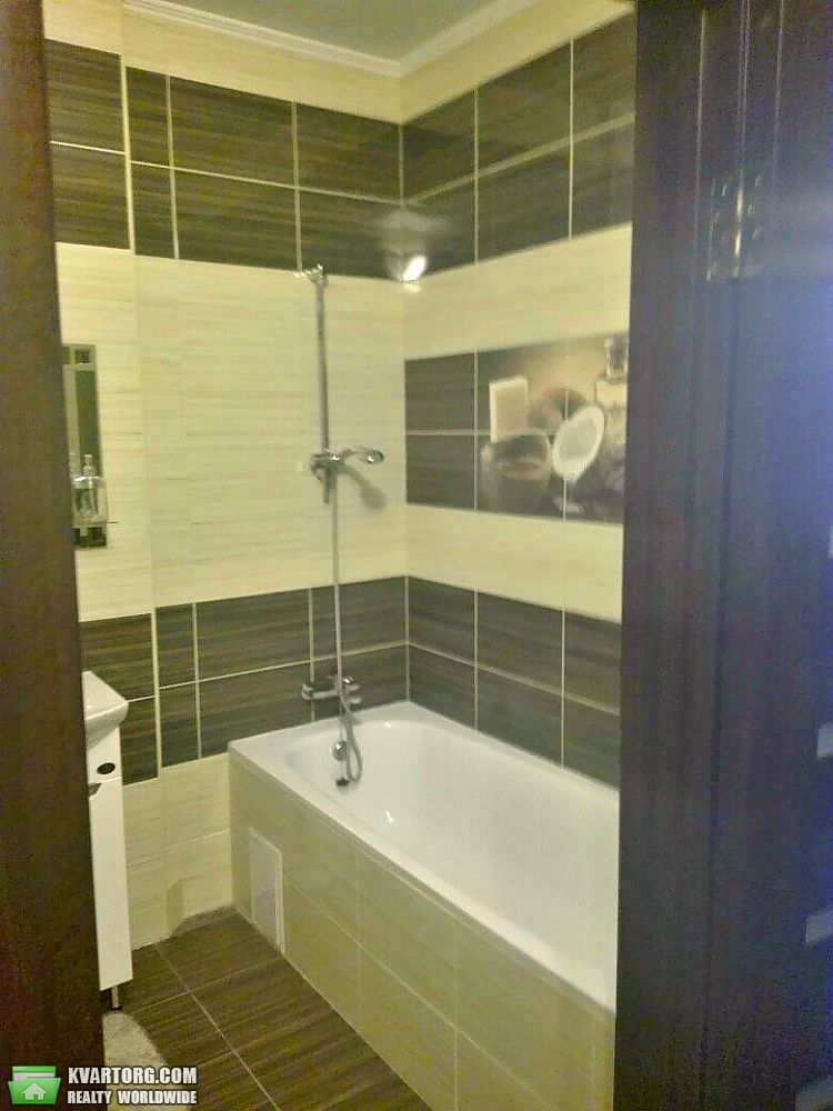 Rent out 2-room apartment. Киев,  Ревуцкого — photo 5