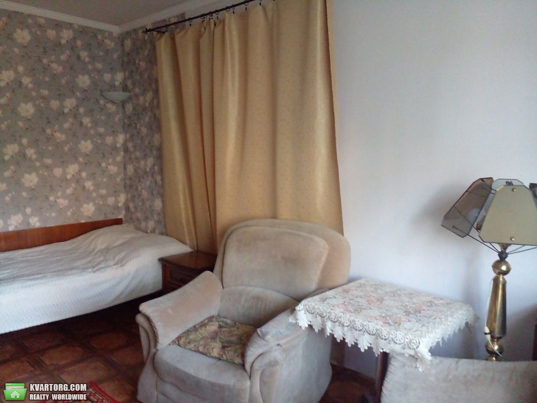 Rent out 1-room apartment. Киев,  Курнатовского — photo 7