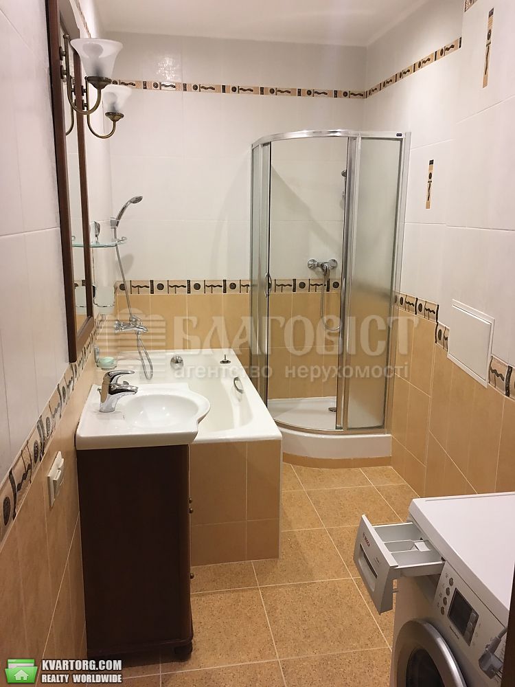 Rent out 2-room apartment. Киев,  Бажана — photo 3