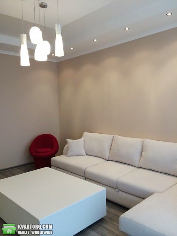 Rent out 2-room apartment. Киев,  Днепровская наб — photo 3