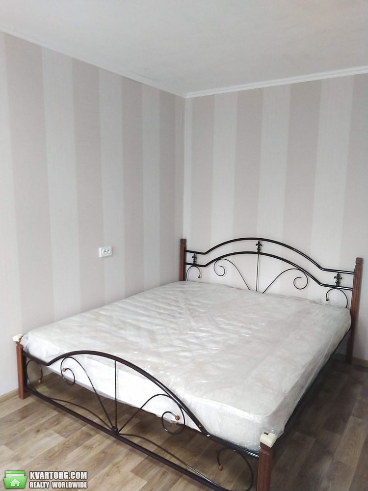 Sell 3-room apartment. Киев,  Василенко — photo 1