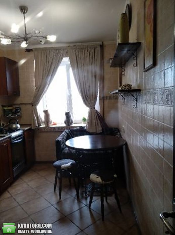 Sell 3-room apartment. Киев,  Приречная — photo 2
