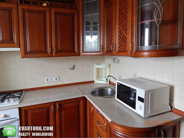 Rent out 2-room apartment. Киев, Братиславская — photo 2