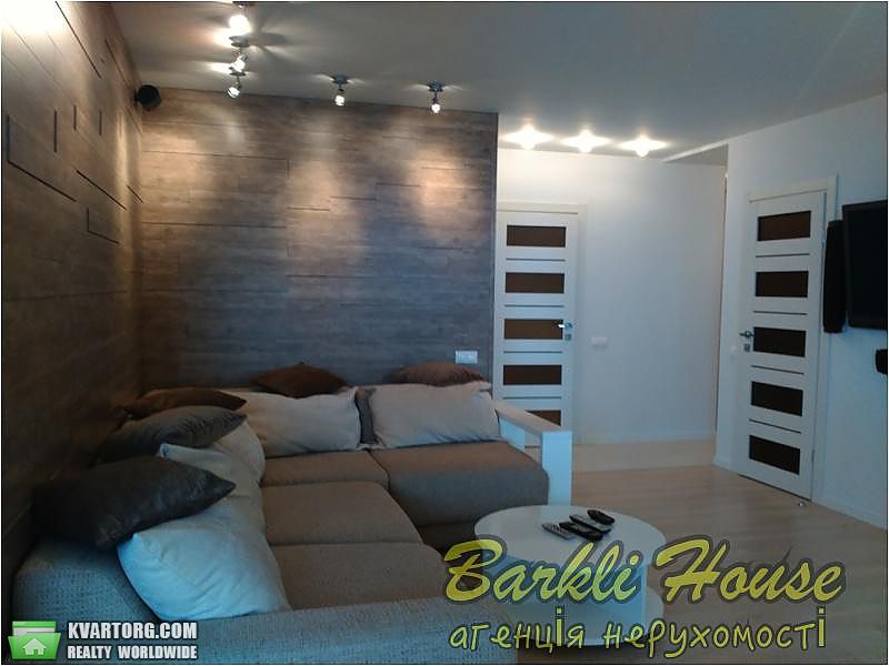 Rent out 2-room apartment. Киев,  Гетьмана — photo 1