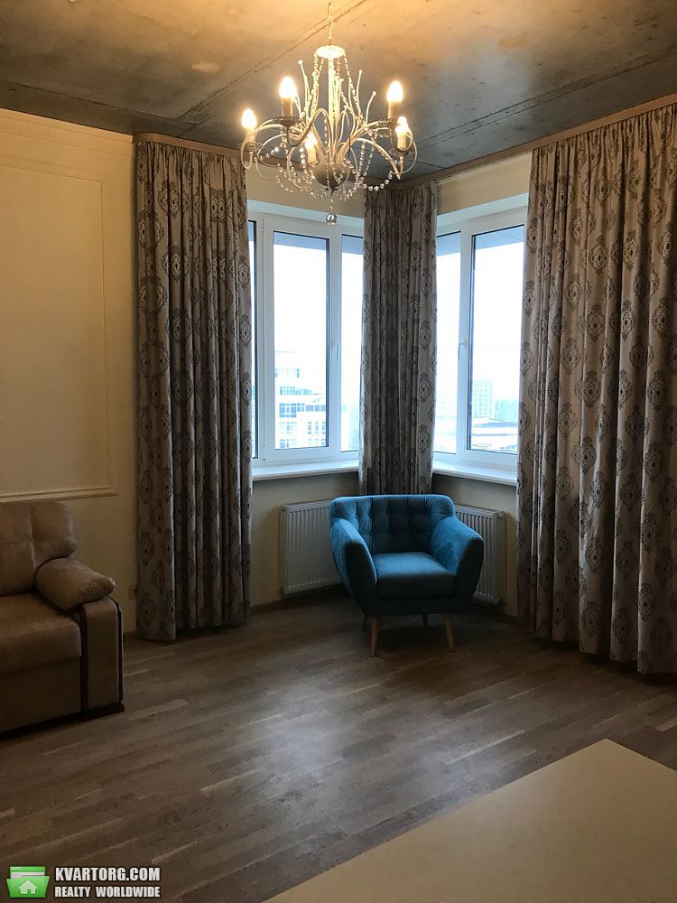 Rent out 2-room apartment. Киев,  Саксаганского — photo 2
