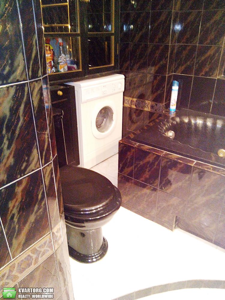 Rent out 3-room apartment. Киев,  Щорса — photo 5