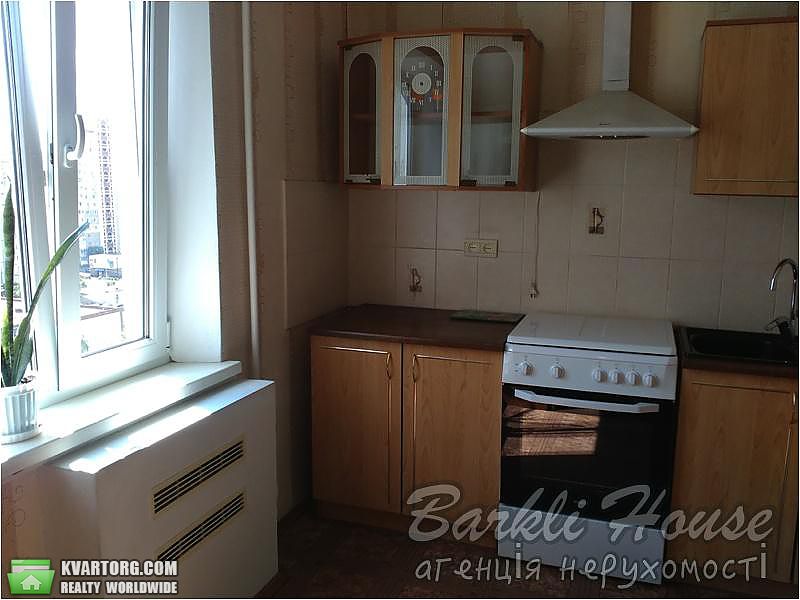Rent out 2-room apartment. Киев,  Ревуцкого — photo 2